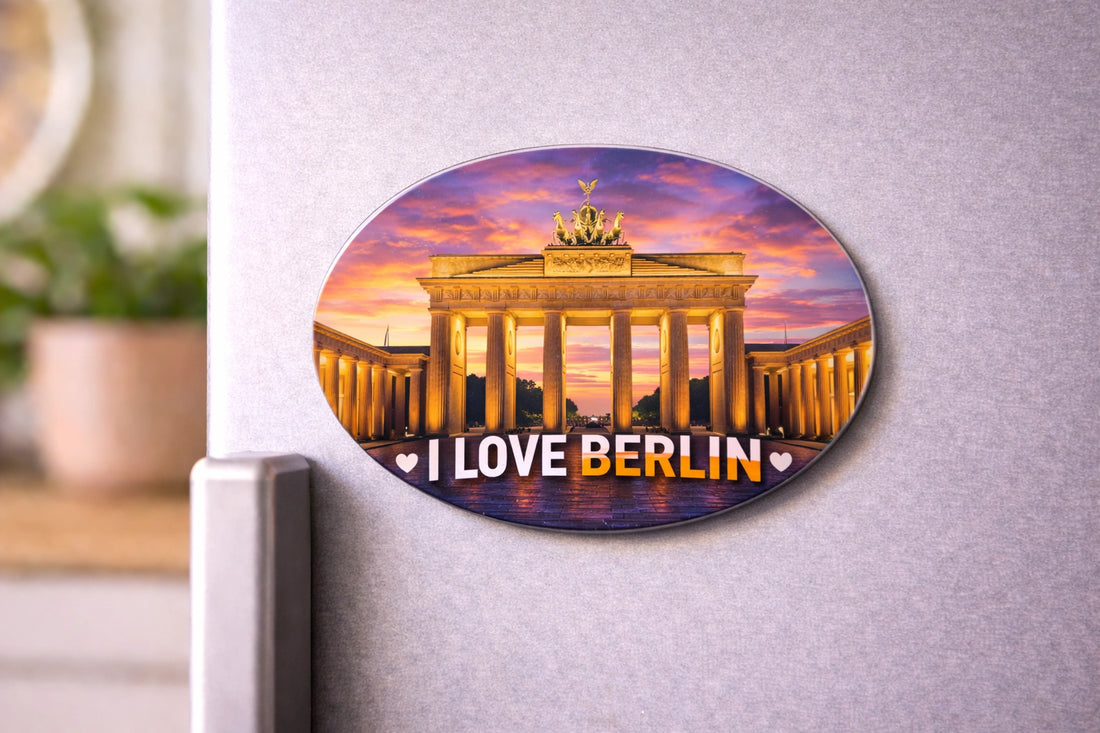 Holografische Sticker in der Hand