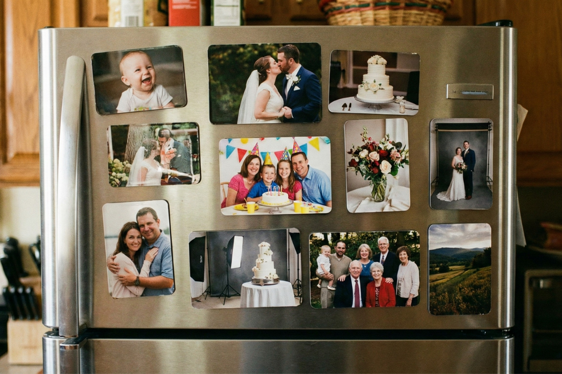 Holografische Sticker in der Hand